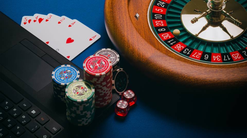 Benefits and disadvantages of gambling | Qrius