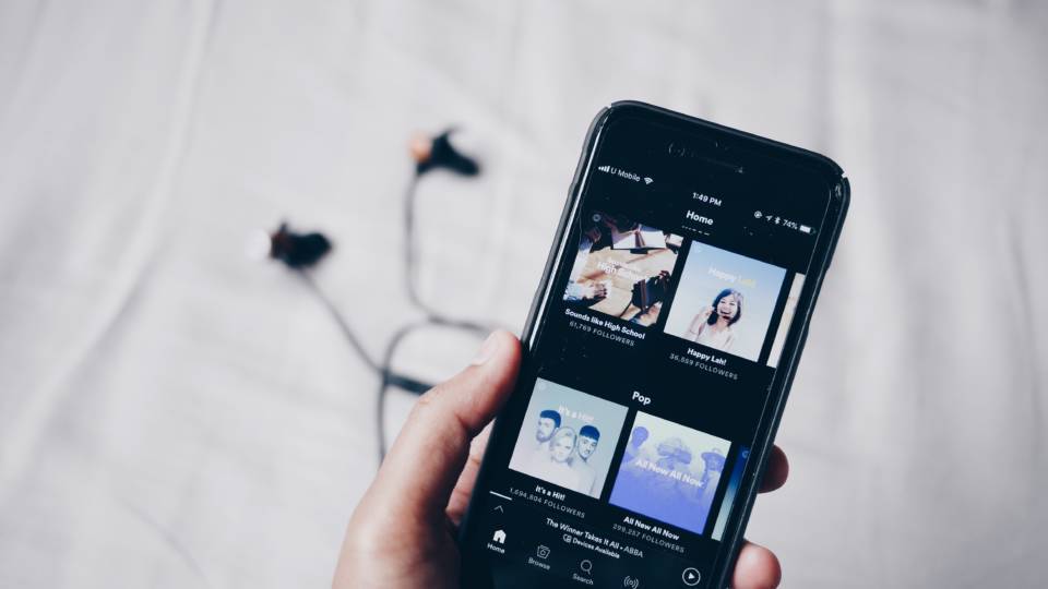 5 Reasons why Spotify is better than YouTube Music | Qrius